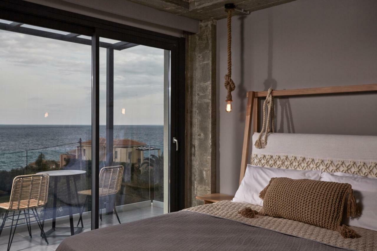 Villa Sea Front Spathíon Eksteriør bilde
